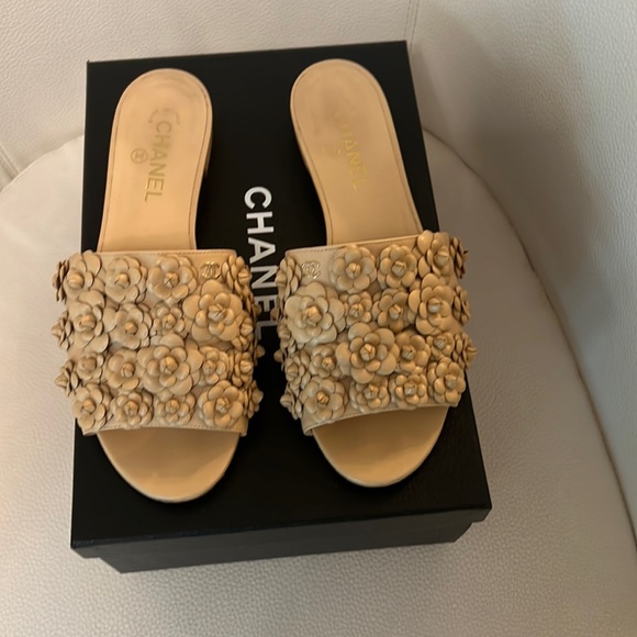 Chanel shoes size 40 - Picture 1 of 10